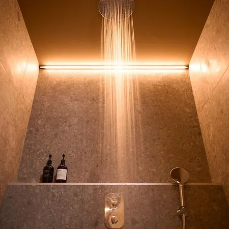 Bresilienne De Luxe - Jacuzzi Prive - Clim - Centre *